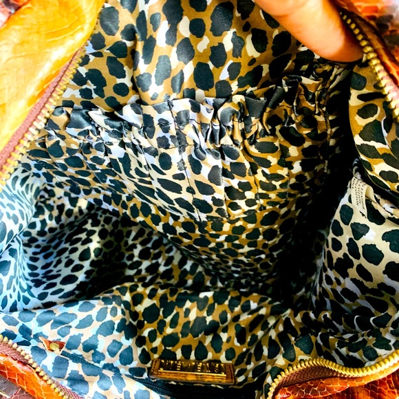 ✨Steven By Steve Madden✨ Caramel & Brown Leather Textured Shoulder Bag - Picture 10 of 15